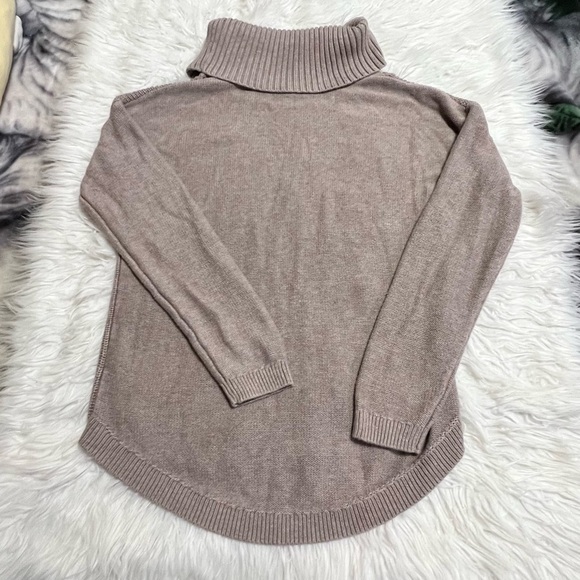 Banana Republic Turtle Neck  Sweater women - Picture 2 of 8